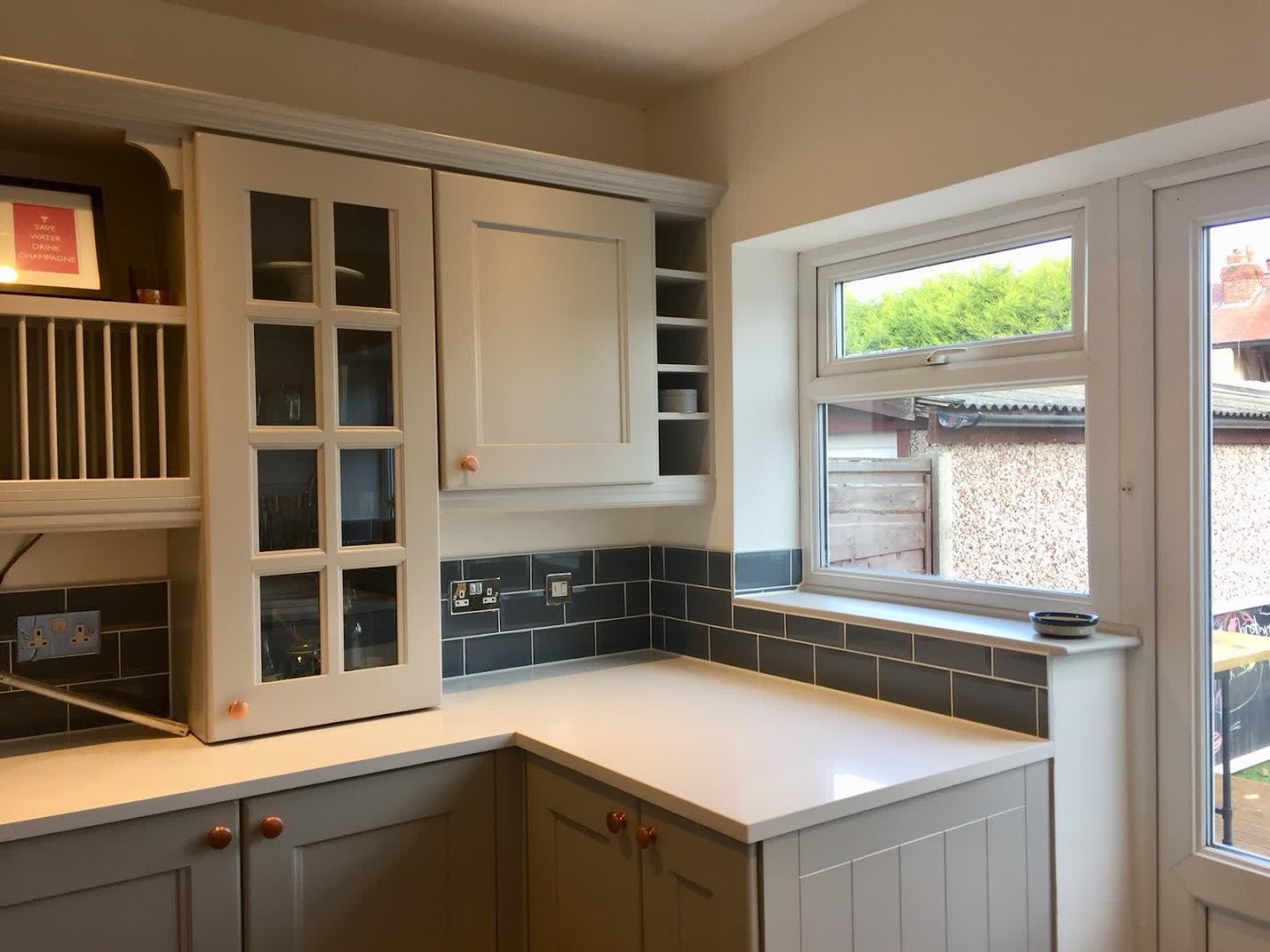 Tom Pearson Painter & Decorator — Photos 2